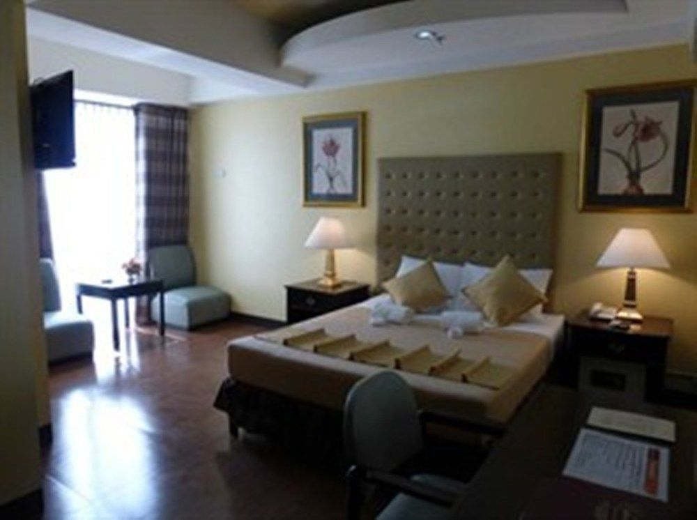 Silver Oaks Suites & Hotel Manila Kültér fotó