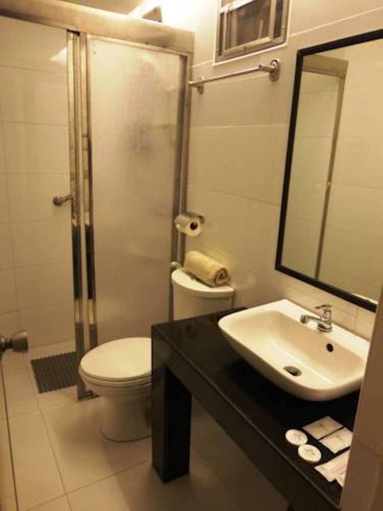 Silver Oaks Suites & Hotel Manila Kültér fotó
