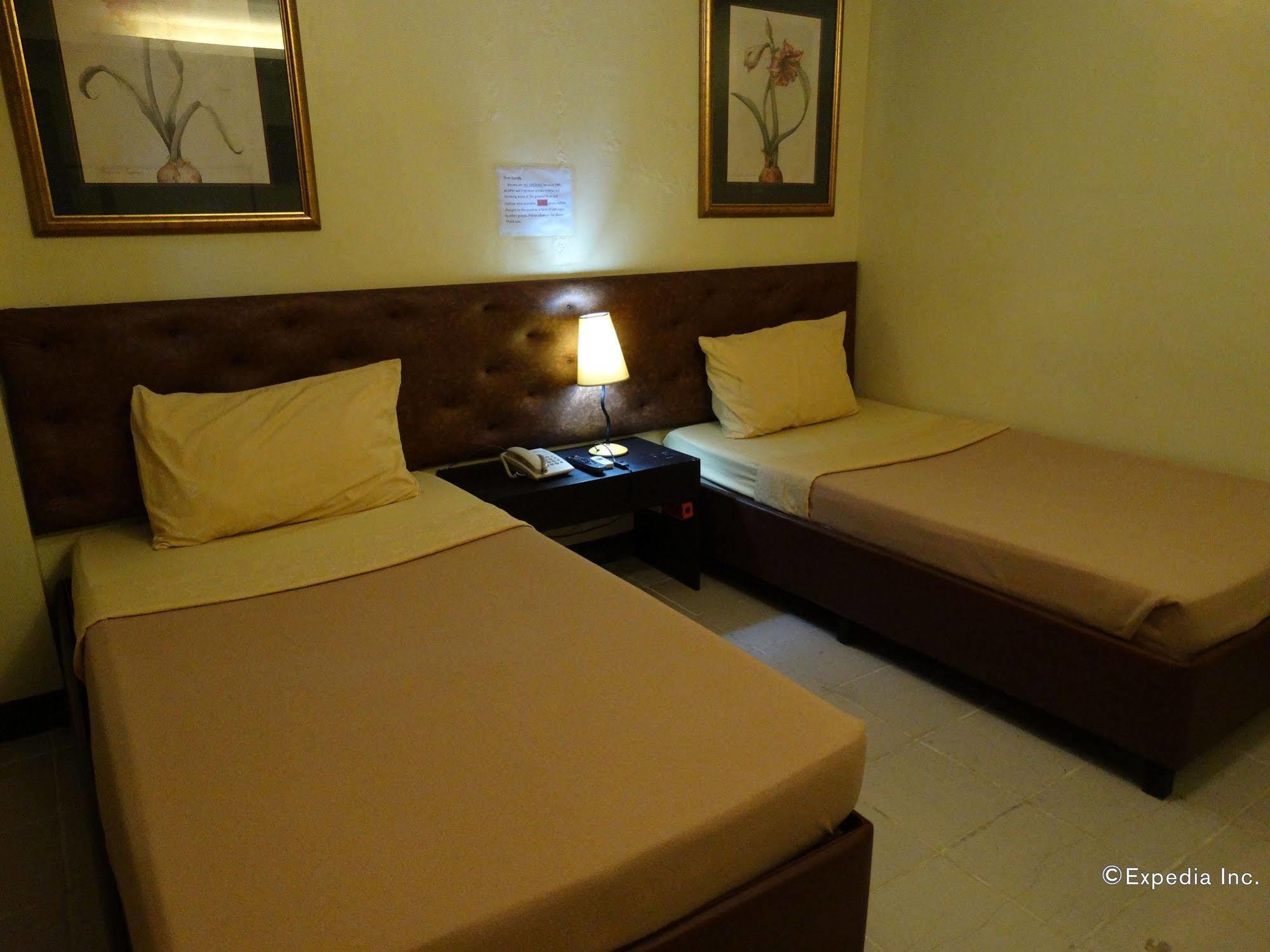 Silver Oaks Suites & Hotel Manila Kültér fotó
