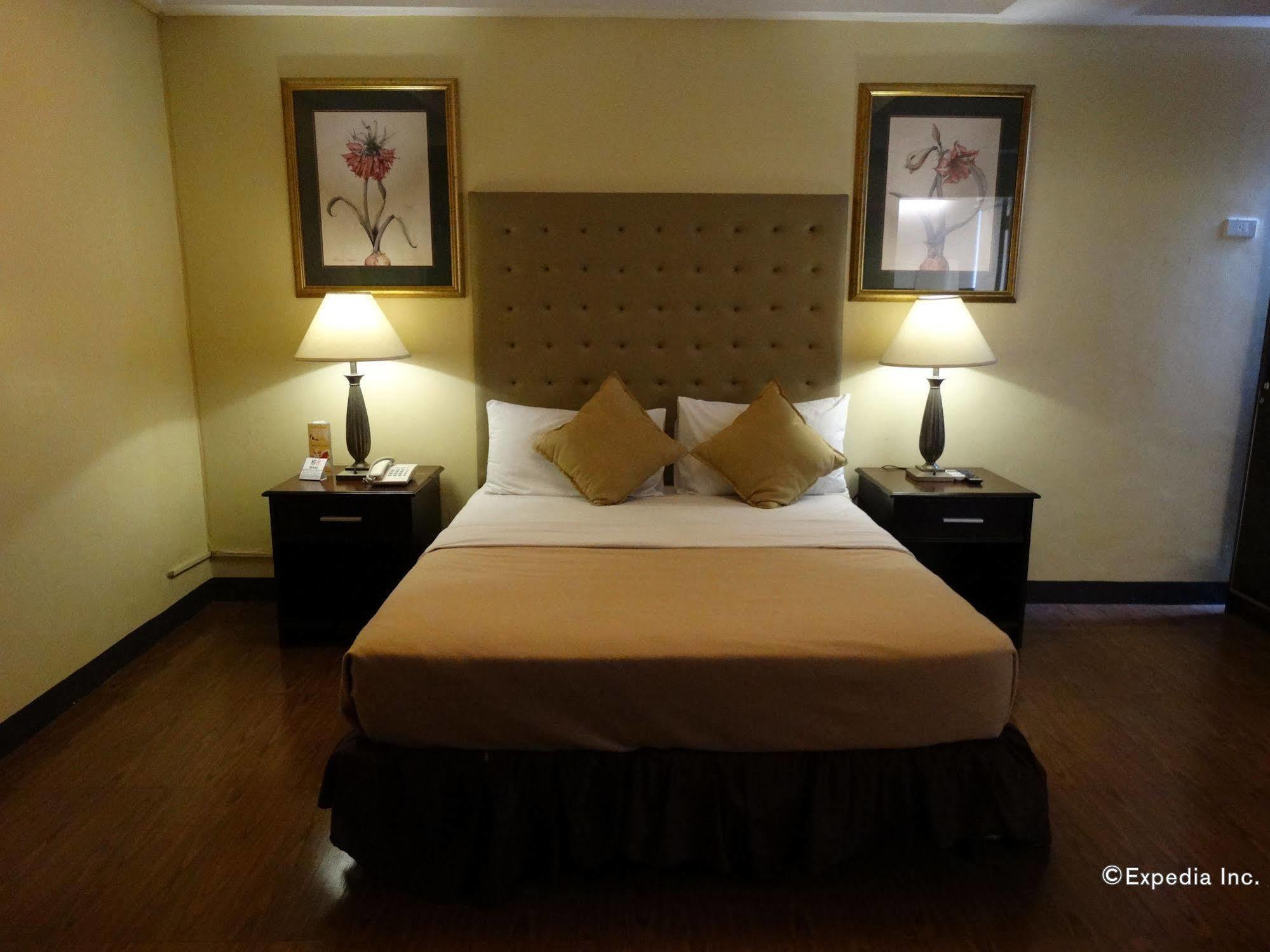 Silver Oaks Suites & Hotel Manila Kültér fotó