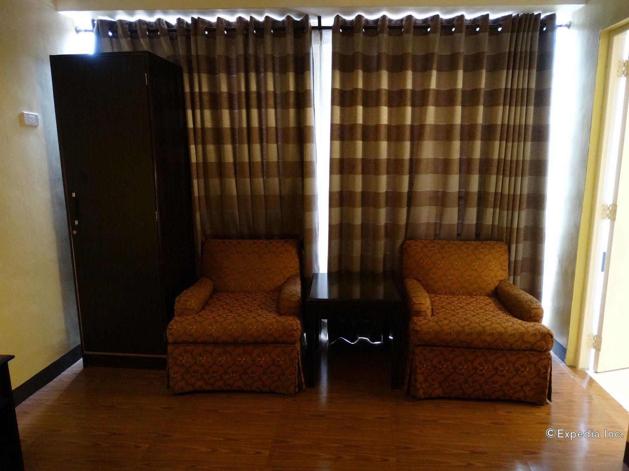 Silver Oaks Suites & Hotel Manila Kültér fotó